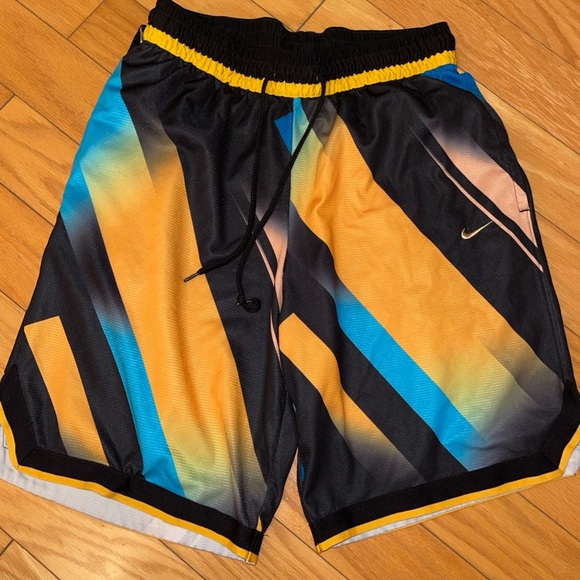 Nike Black and Gray Dri-FIT Shorts - Picture 1 of 3